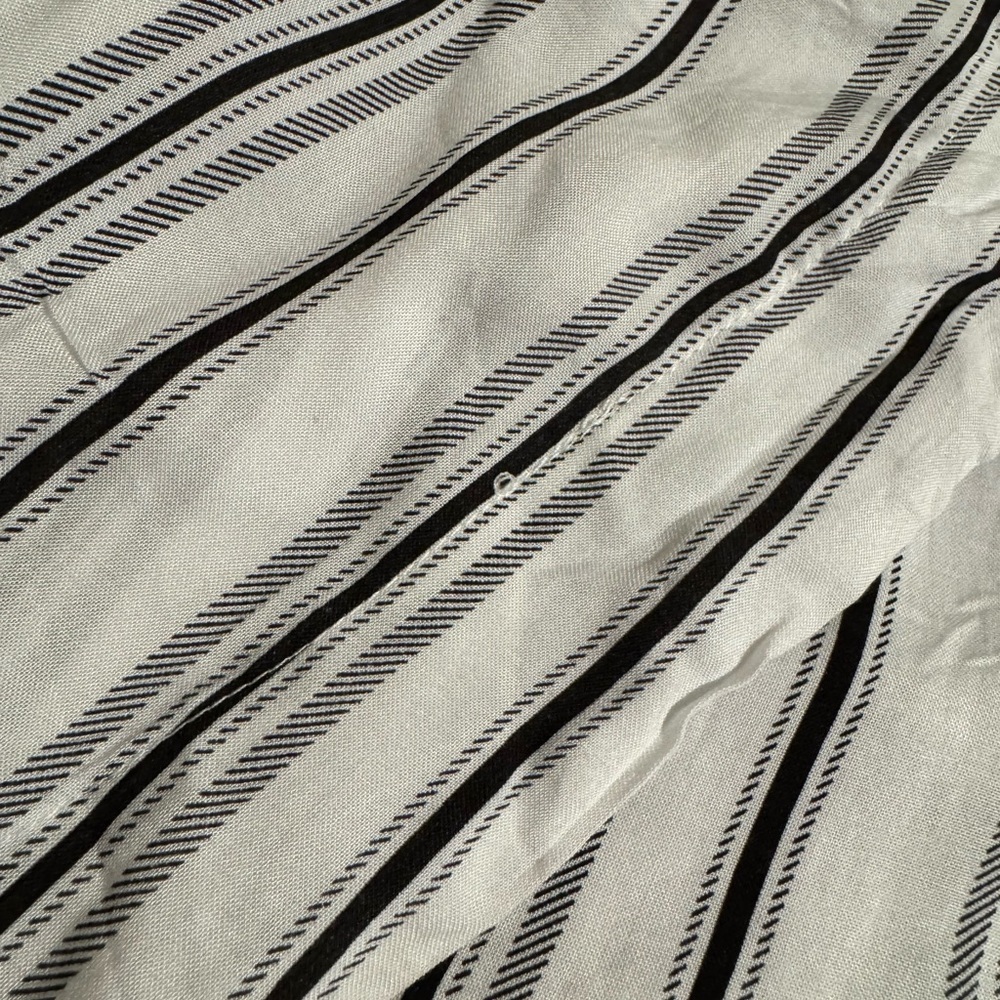 J for Justify Black and White Striped kids Romper - Picture 4 of 6